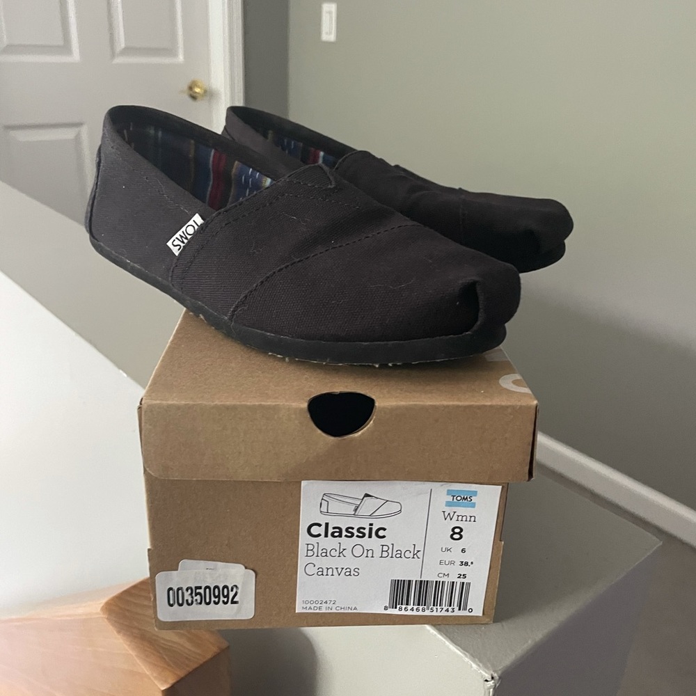 Toms slide on shoes